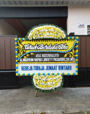 Papan Bunga Duka di Rambung